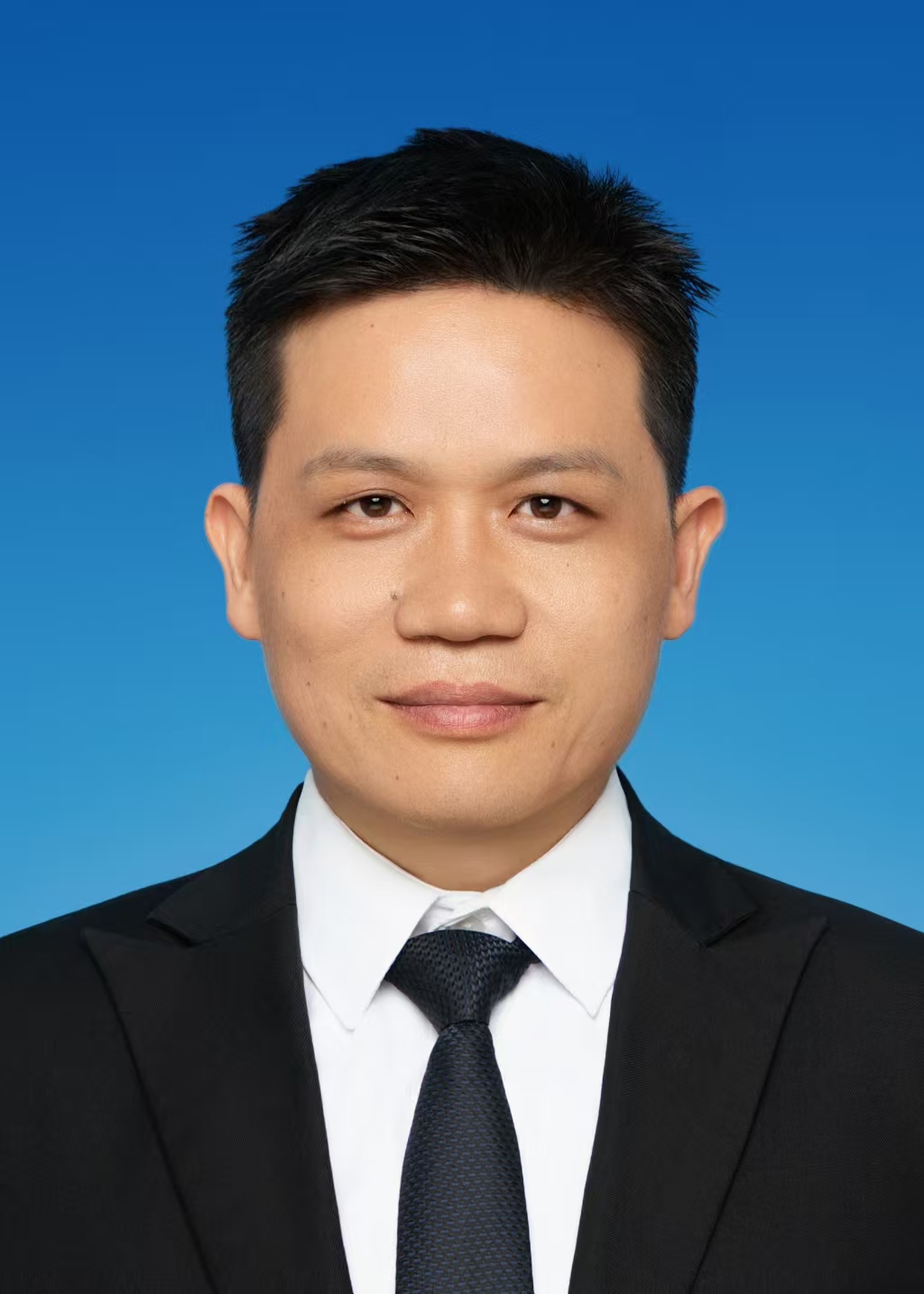 周栋