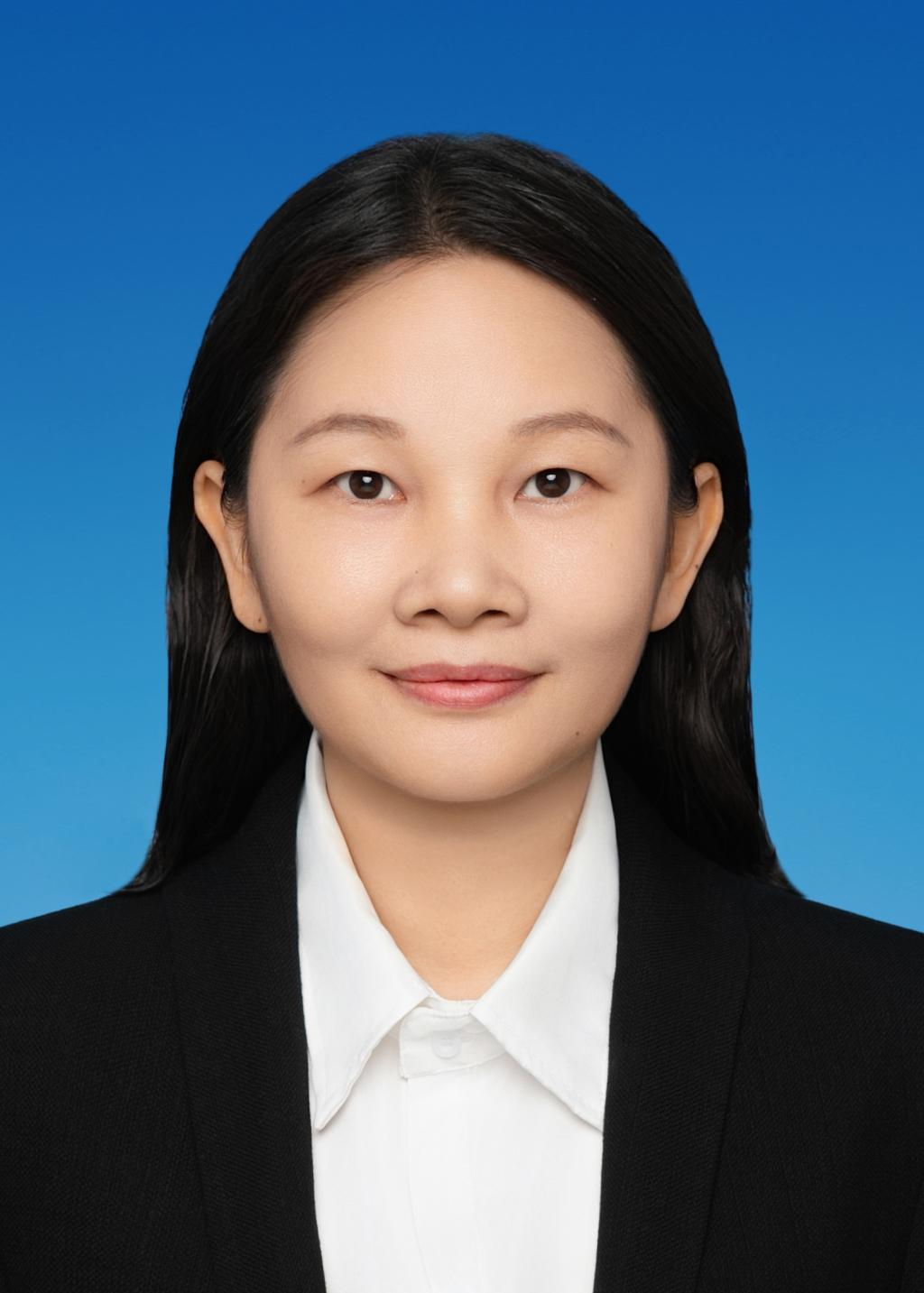 蓝 宇